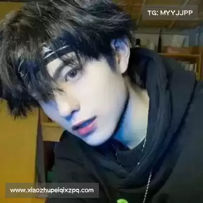 奚双伦